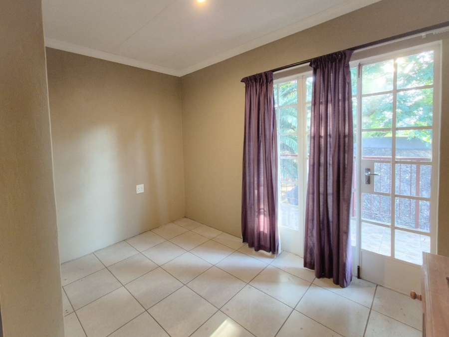 4 Bedroom Property for Sale in Roodia Free State